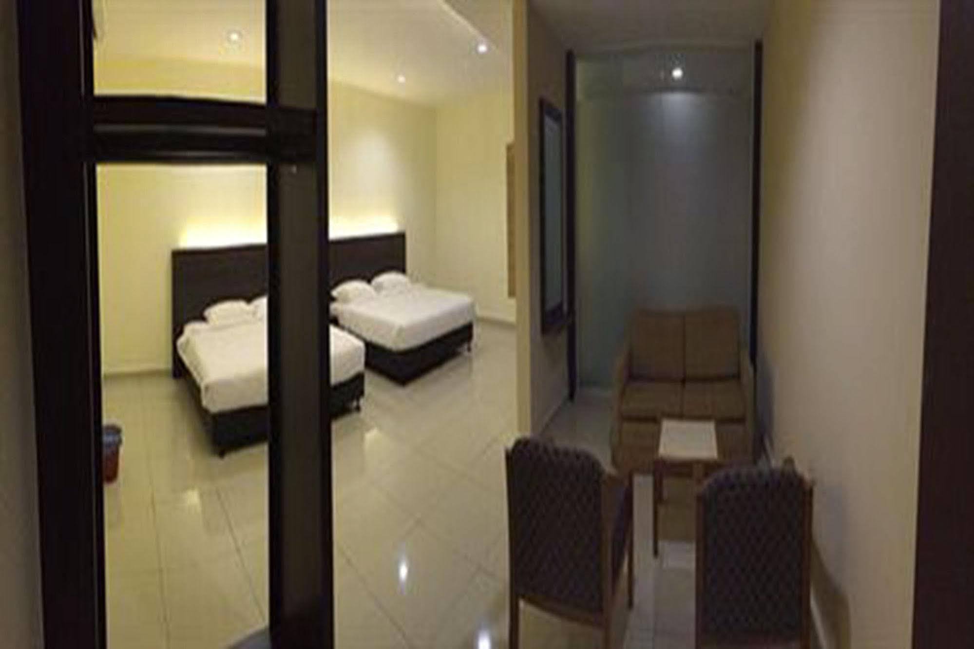 淡边中心酒店 Malacca 外观 照片